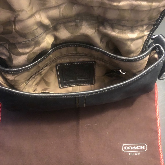 Coach purse - Picture 3 of 4